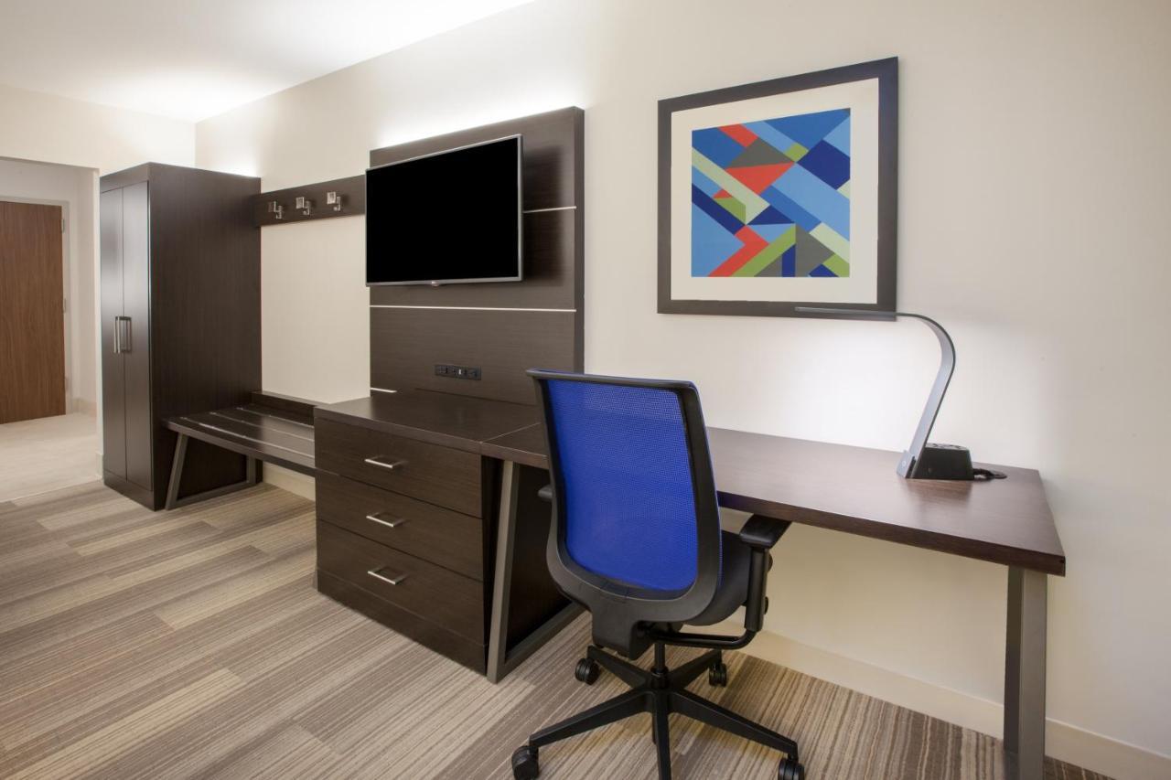 Holiday Inn Express & Suites Windsor East - Lakeshore By Ihg Tecumseh エクステリア 写真