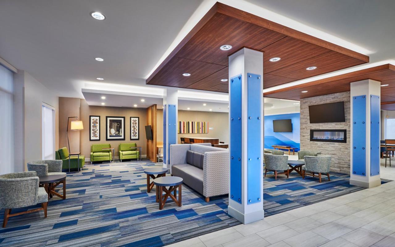 Holiday Inn Express & Suites Windsor East - Lakeshore By Ihg Tecumseh エクステリア 写真