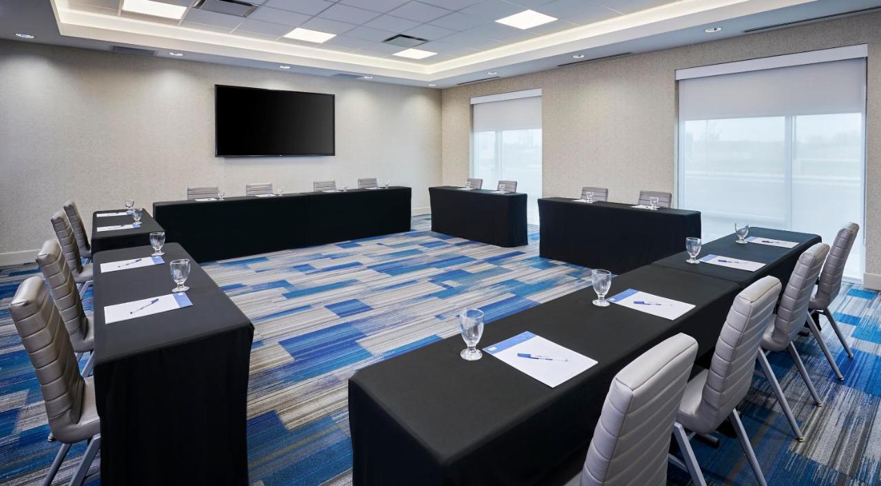 Holiday Inn Express & Suites Windsor East - Lakeshore By Ihg Tecumseh エクステリア 写真