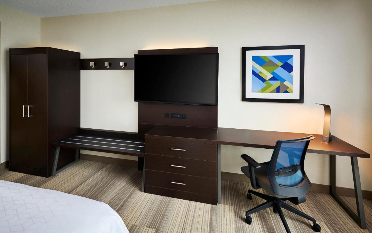 Holiday Inn Express & Suites Windsor East - Lakeshore, An Ihg Hotel Tecumseh エクステリア 写真