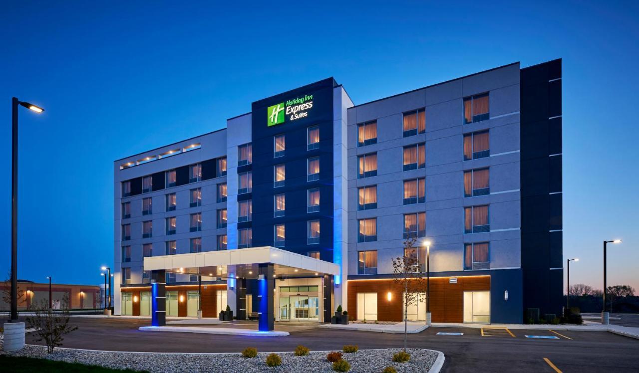 Holiday Inn Express & Suites Windsor East - Lakeshore, An Ihg Hotel Tecumseh エクステリア 写真