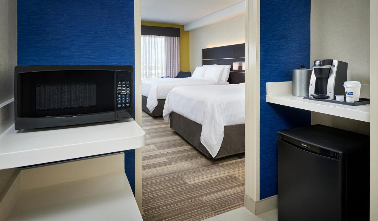 Holiday Inn Express & Suites Windsor East - Lakeshore, An Ihg Hotel Tecumseh エクステリア 写真